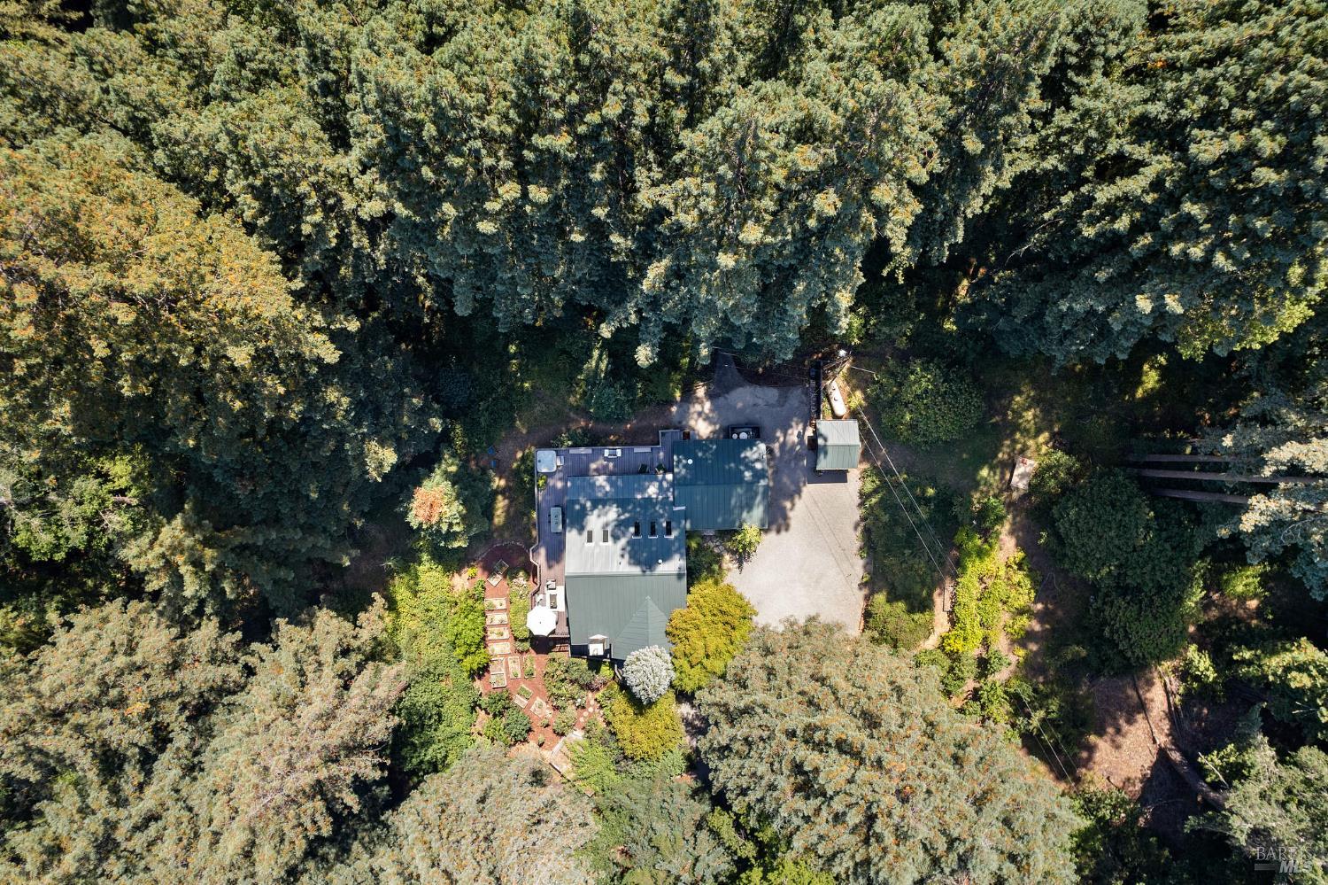 Detail Gallery Image 15 of 77 For 17970 Duncan Rd, Guerneville,  CA 95446 - 2 Beds | 2 Baths