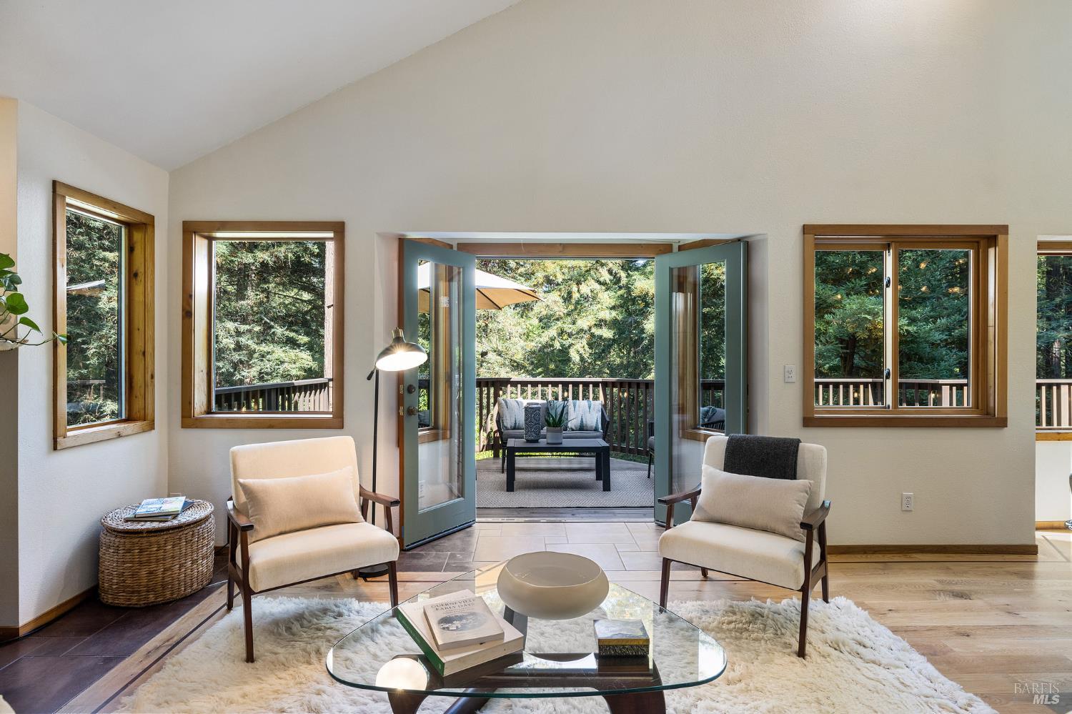 Detail Gallery Image 8 of 77 For 17970 Duncan Rd, Guerneville,  CA 95446 - 2 Beds | 2 Baths