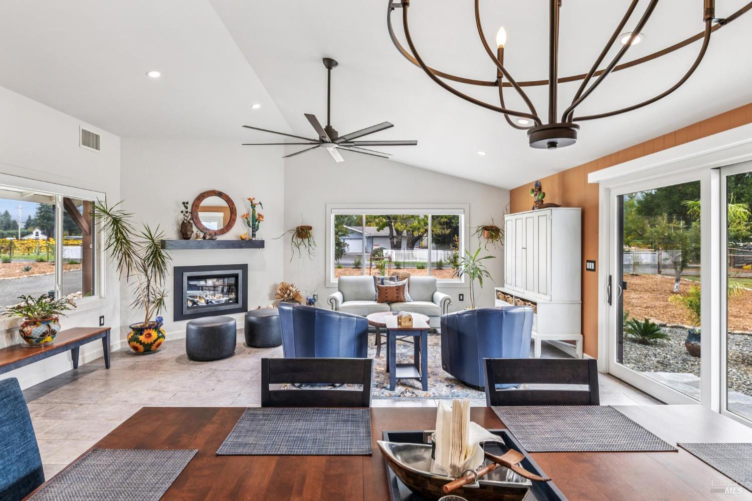 Detail Gallery Image 5 of 61 For 180 Adobe Canyon Rd, Kenwood,  CA 95452 - 3 Beds | 2/1 Baths