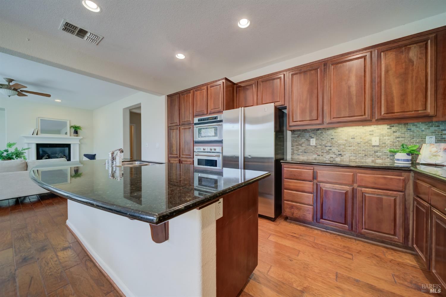 Detail Gallery Image 14 of 43 For 5210 Palladio Way, Fairfield,  CA 94534 - 4 Beds | 2/1 Baths