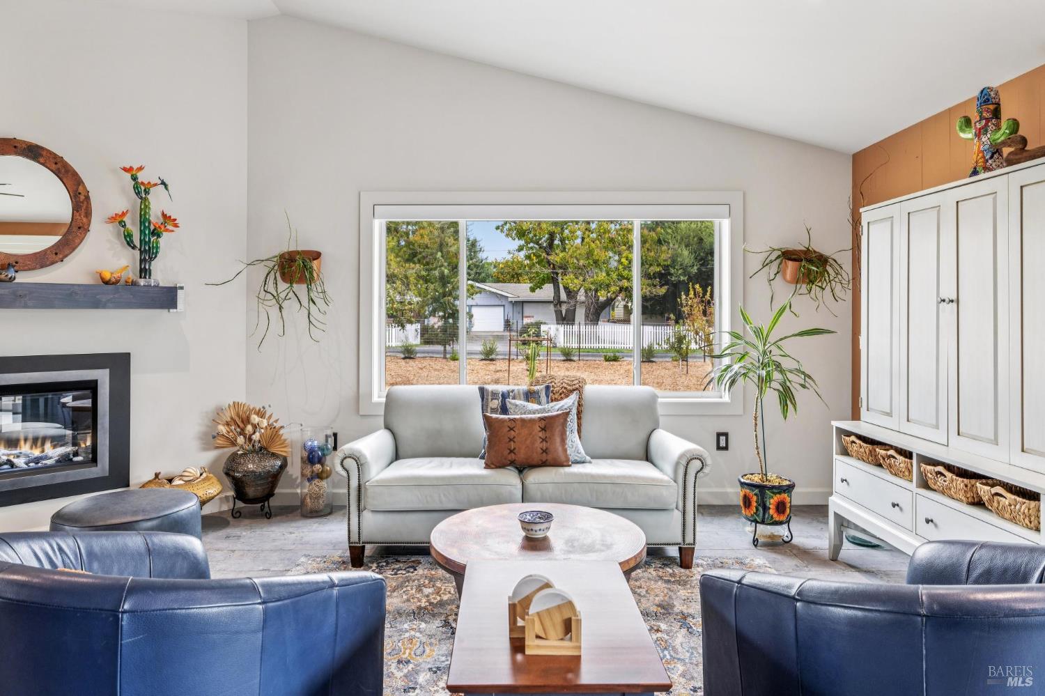 Detail Gallery Image 8 of 61 For 180 Adobe Canyon Rd, Kenwood,  CA 95452 - 3 Beds | 2/1 Baths