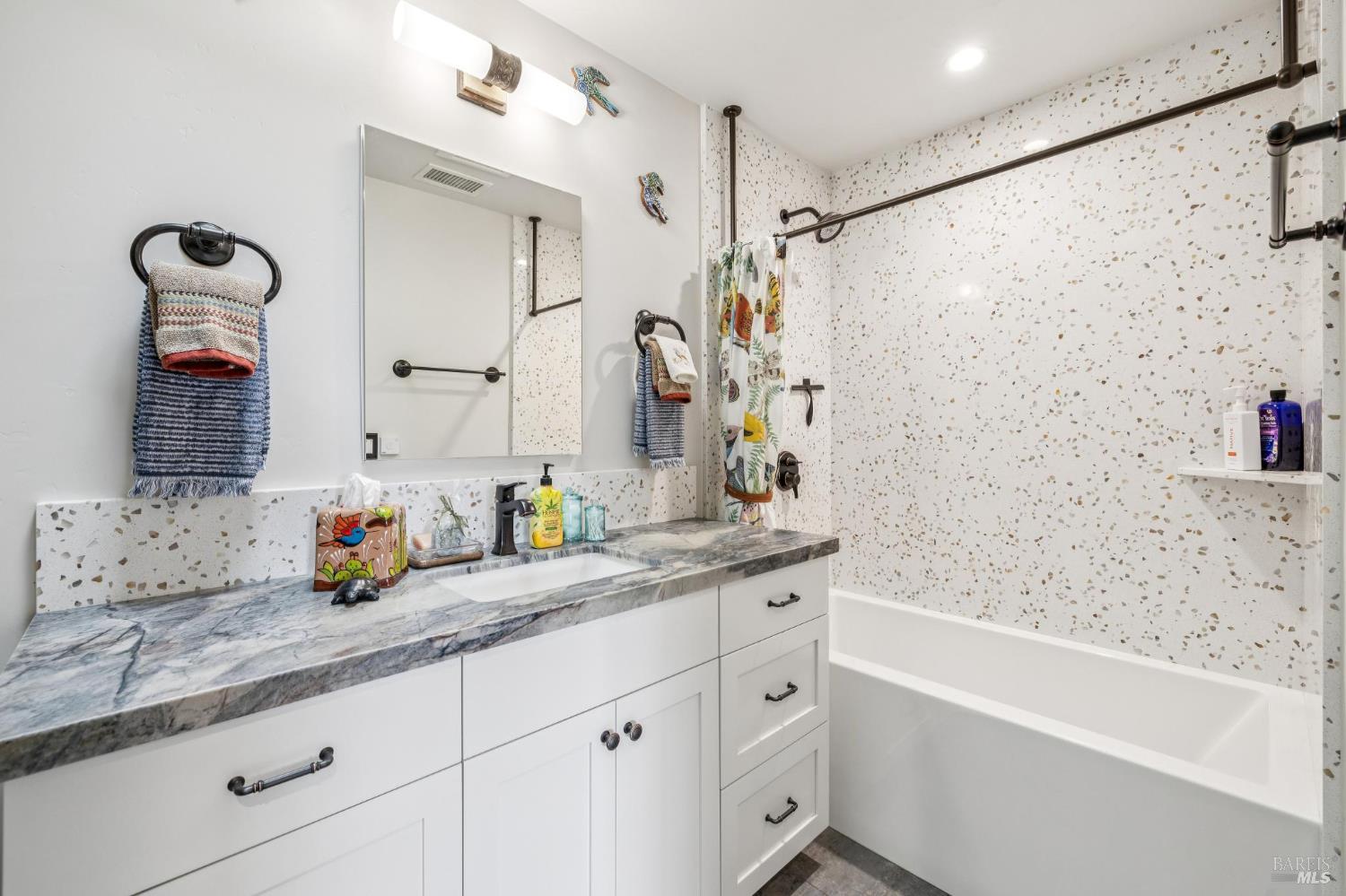 Detail Gallery Image 39 of 61 For 180 Adobe Canyon Rd, Kenwood,  CA 95452 - 3 Beds | 2/1 Baths