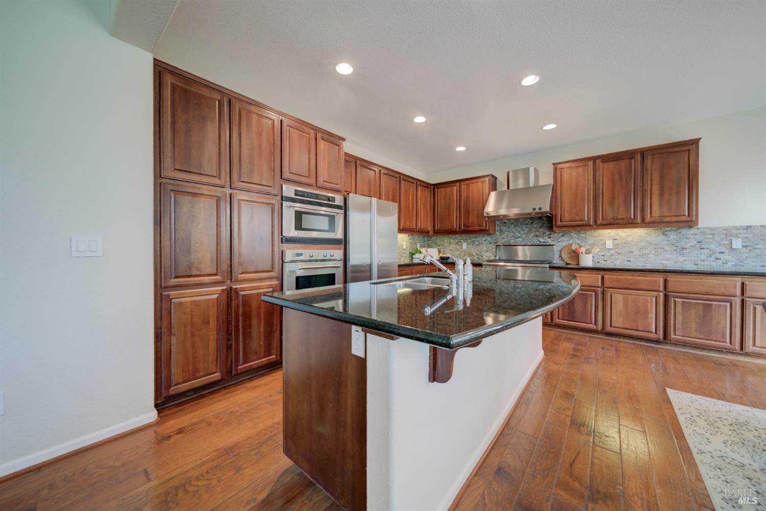 Detail Gallery Image 10 of 43 For 5210 Palladio Way, Fairfield,  CA 94534 - 4 Beds | 2/1 Baths