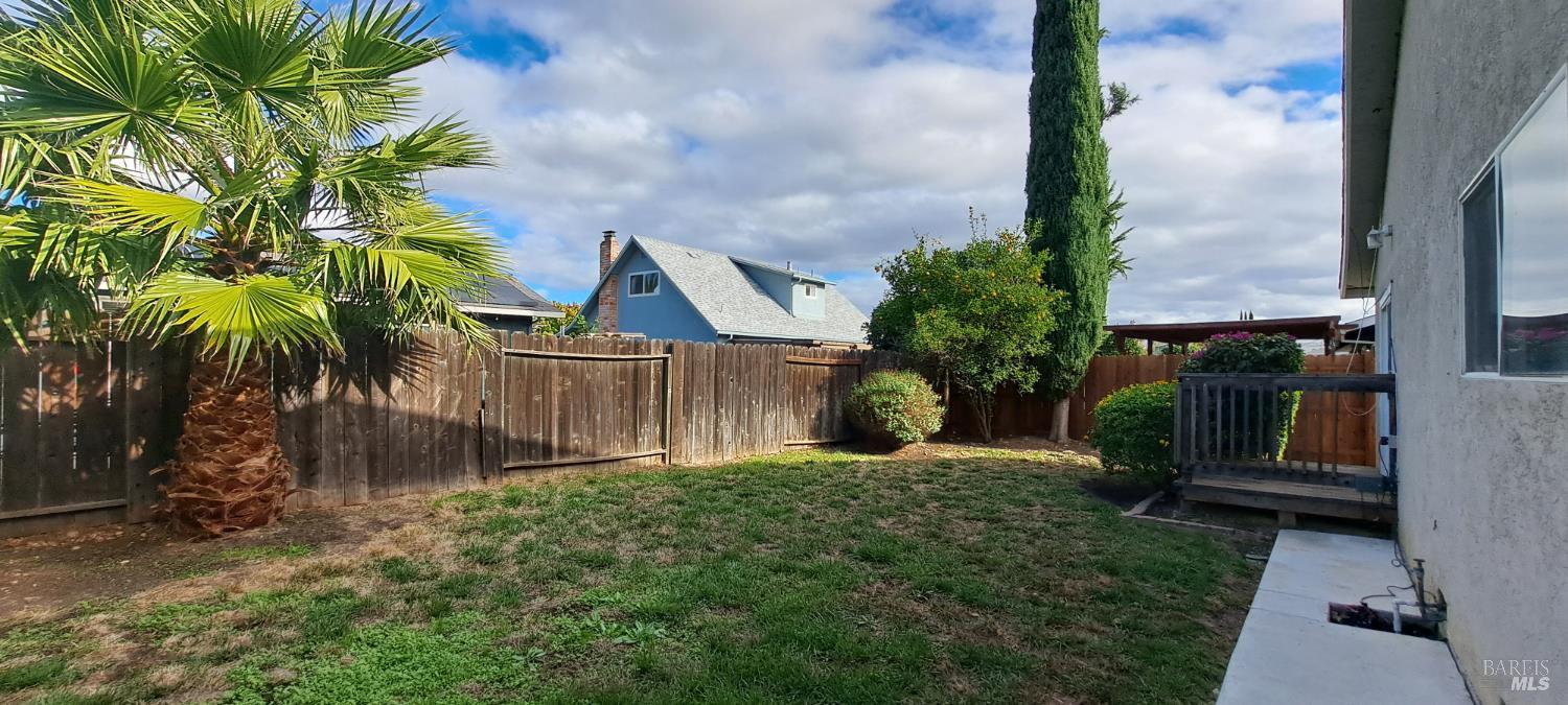 Detail Gallery Image 19 of 27 For 355 Spindrift Way, Vacaville,  CA 95687 - 3 Beds | 2 Baths