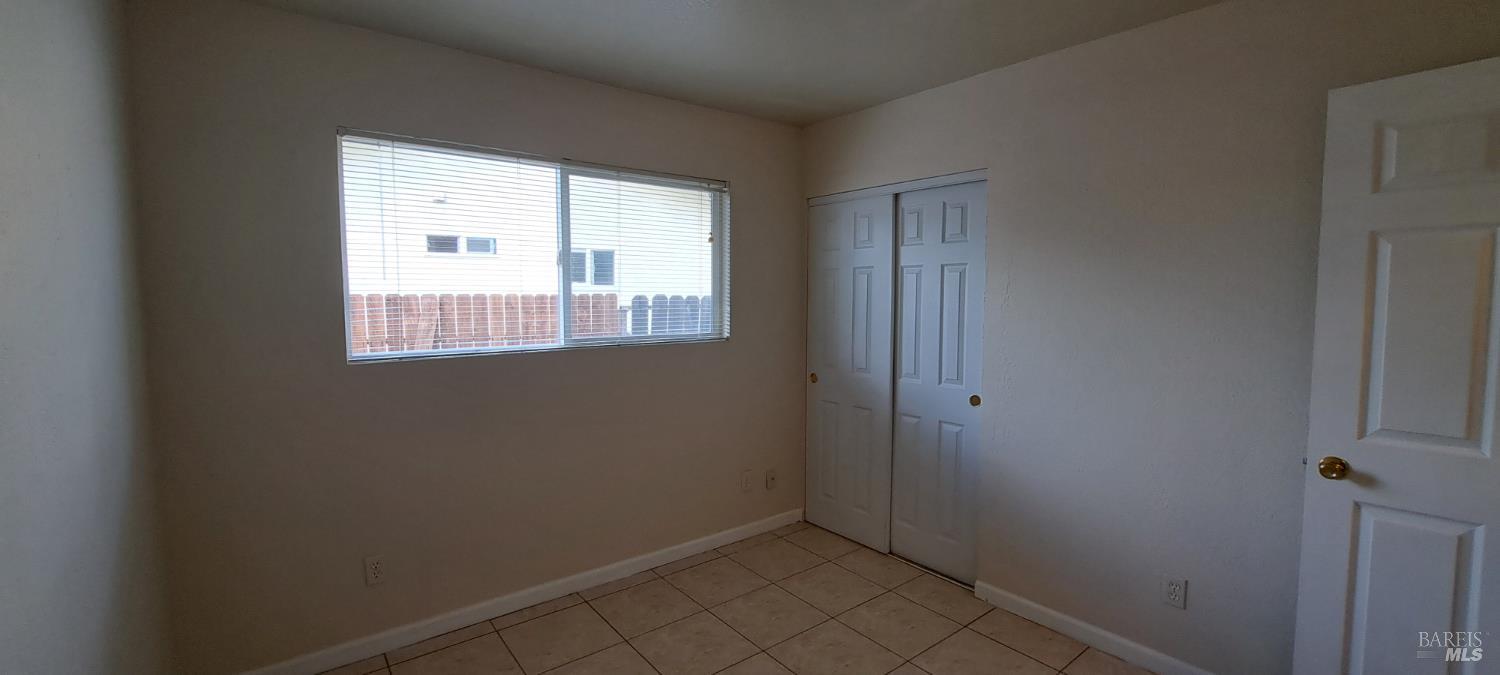 Detail Gallery Image 12 of 27 For 355 Spindrift Way, Vacaville,  CA 95687 - 3 Beds | 2 Baths