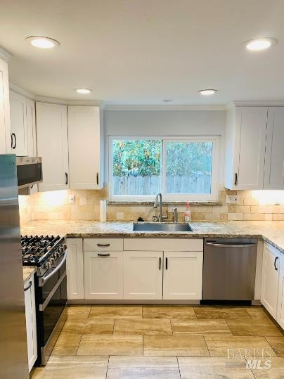 Detail Gallery Image 2 of 38 For 920 Linwood St, Vacaville,  CA 95688 - 3 Beds | 2 Baths