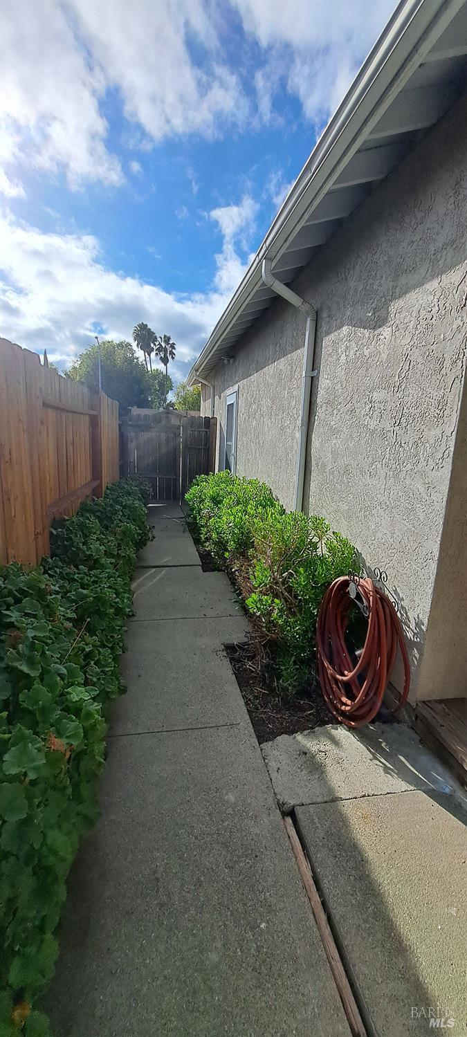 Detail Gallery Image 22 of 27 For 355 Spindrift Way, Vacaville,  CA 95687 - 3 Beds | 2 Baths