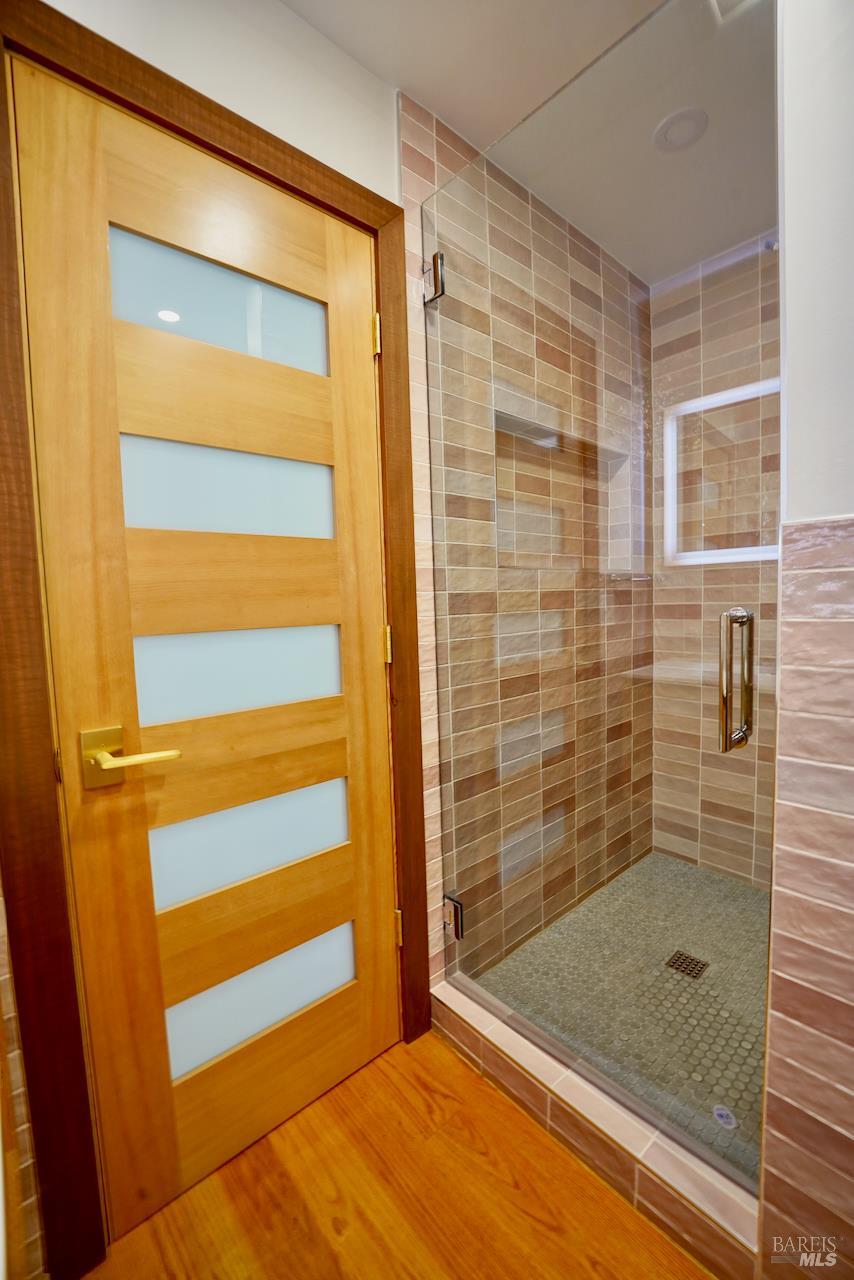 Detail Gallery Image 38 of 45 For 119 Cloud View Rd, Sausalito,  CA 94965 - 3 Beds | 3 Baths