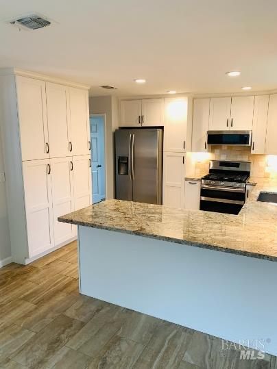 Detail Gallery Image 12 of 38 For 920 Linwood St, Vacaville,  CA 95688 - 3 Beds | 2 Baths