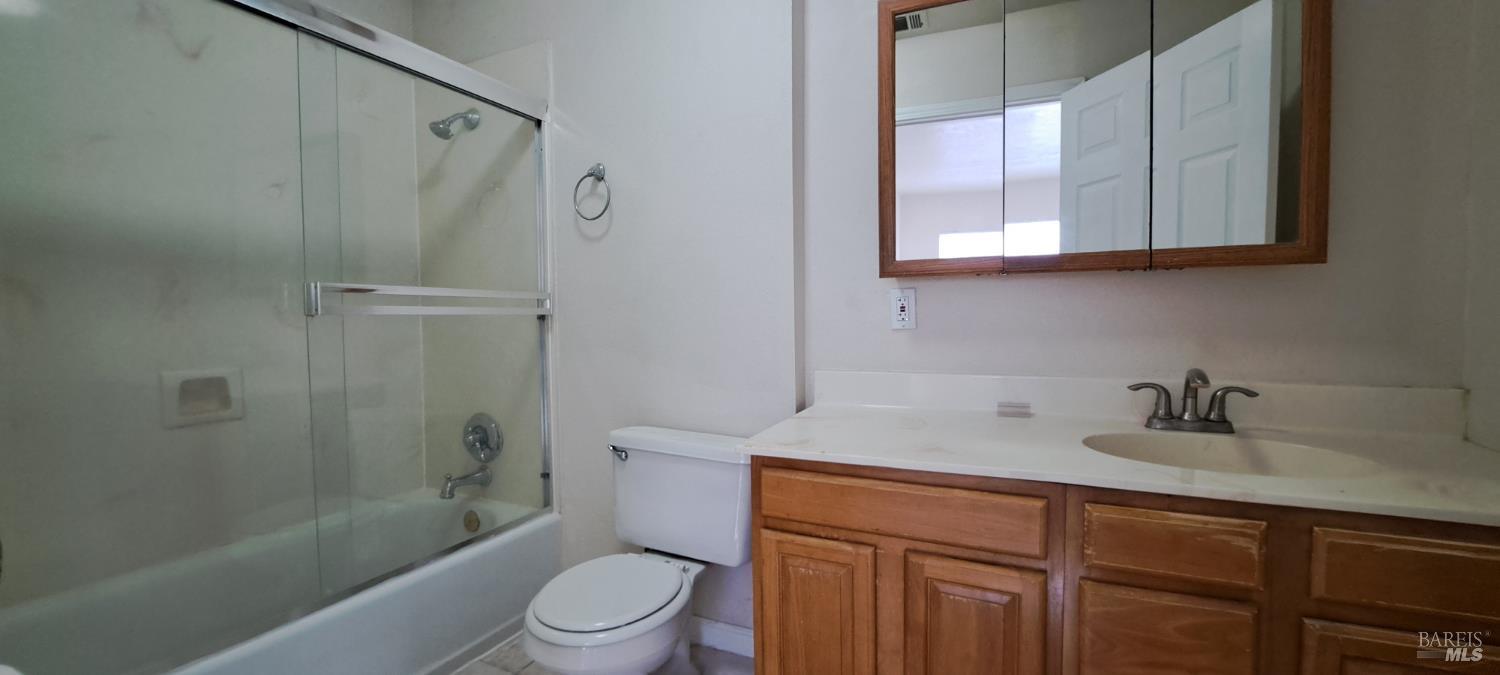 Detail Gallery Image 11 of 27 For 355 Spindrift Way, Vacaville,  CA 95687 - 3 Beds | 2 Baths