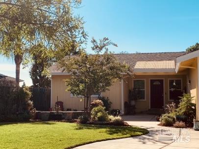 Detail Gallery Image 4 of 38 For 920 Linwood St, Vacaville,  CA 95688 - 3 Beds | 2 Baths