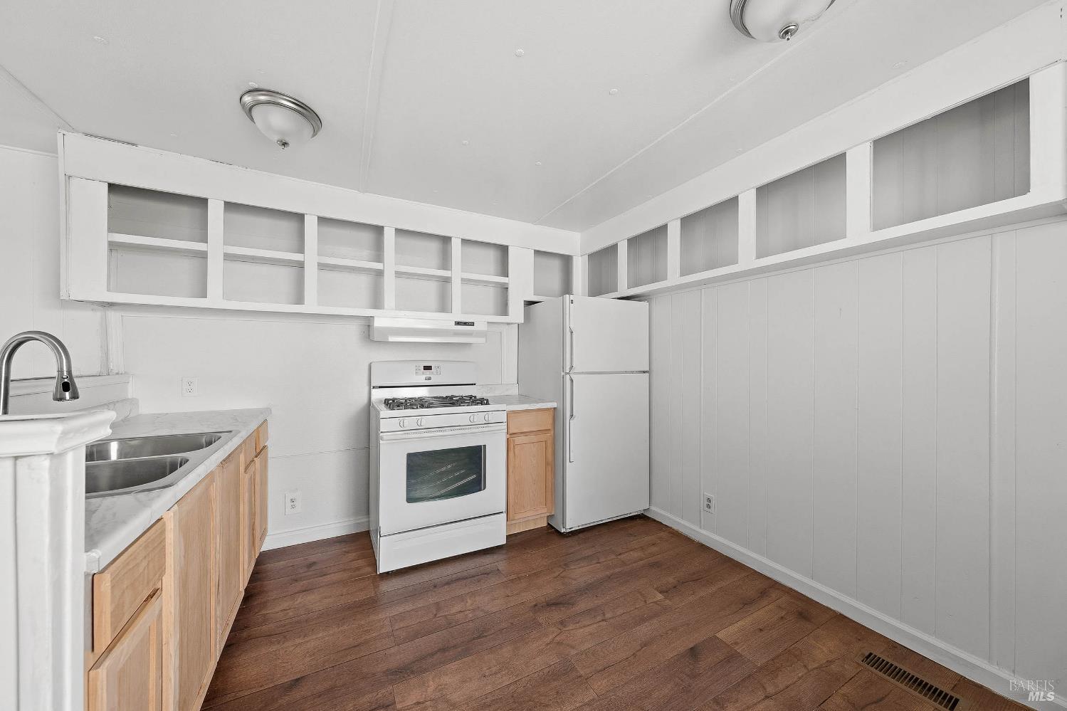 Detail Gallery Image 15 of 39 For 5890 E Highway 20 Hwy 11, Lucerne,  CA 95458 - 2 Beds | 1/1 Baths