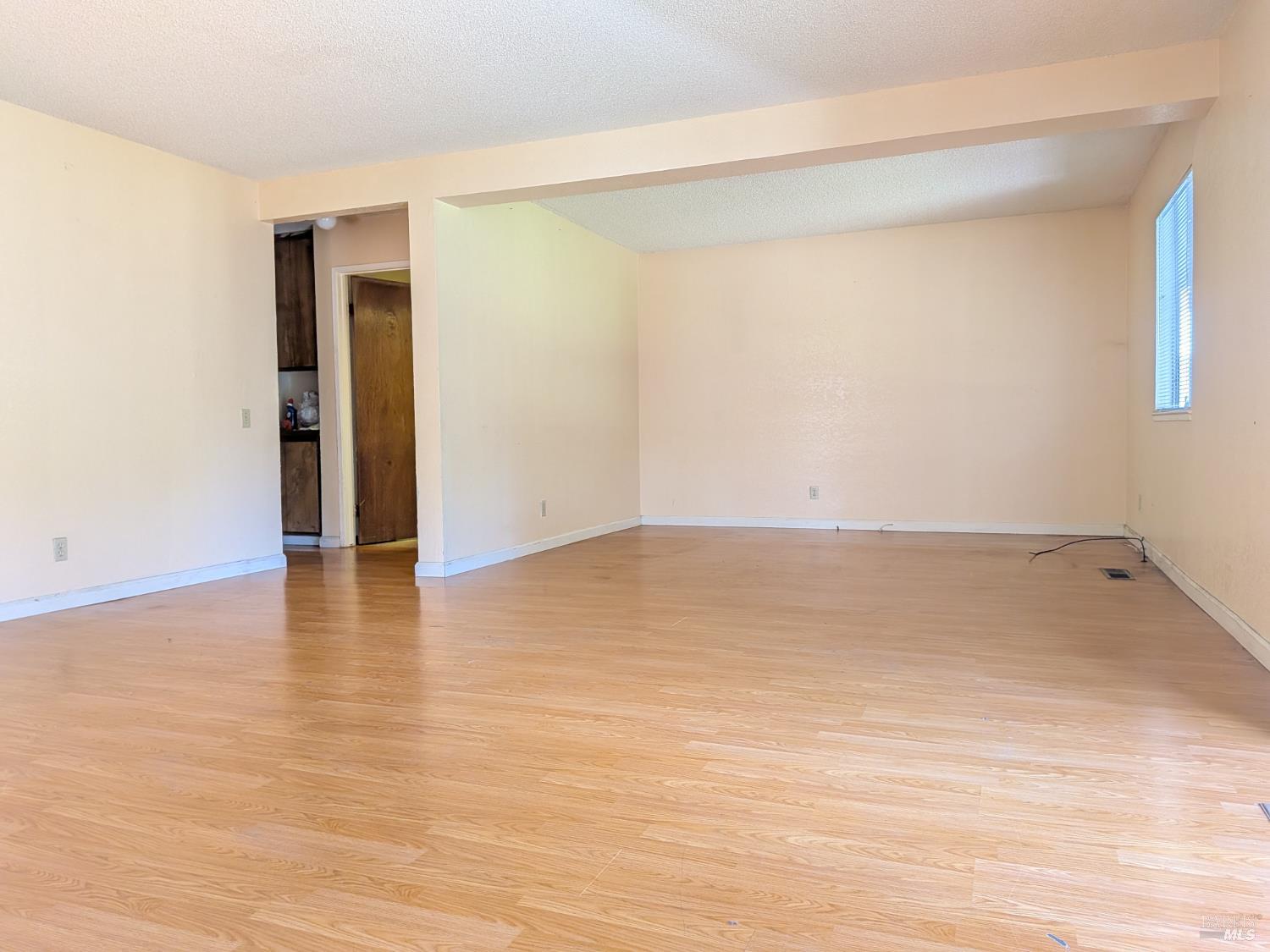 Detail Gallery Image 3 of 18 For 2420 Shoreline Dr, Napa,  CA 94558 - 4 Beds | 3 Baths