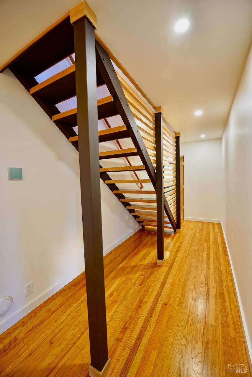 Detail Gallery Image 37 of 45 For 119 Cloud View Rd, Sausalito,  CA 94965 - 3 Beds | 3 Baths