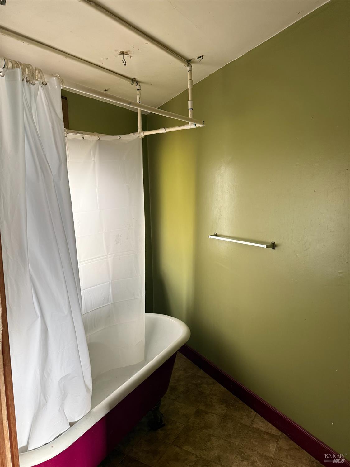 Detail Gallery Image 15 of 36 For 4411 Moose Rd, Ukiah,  CA 95482 - 2 Beds | 0/1 Baths