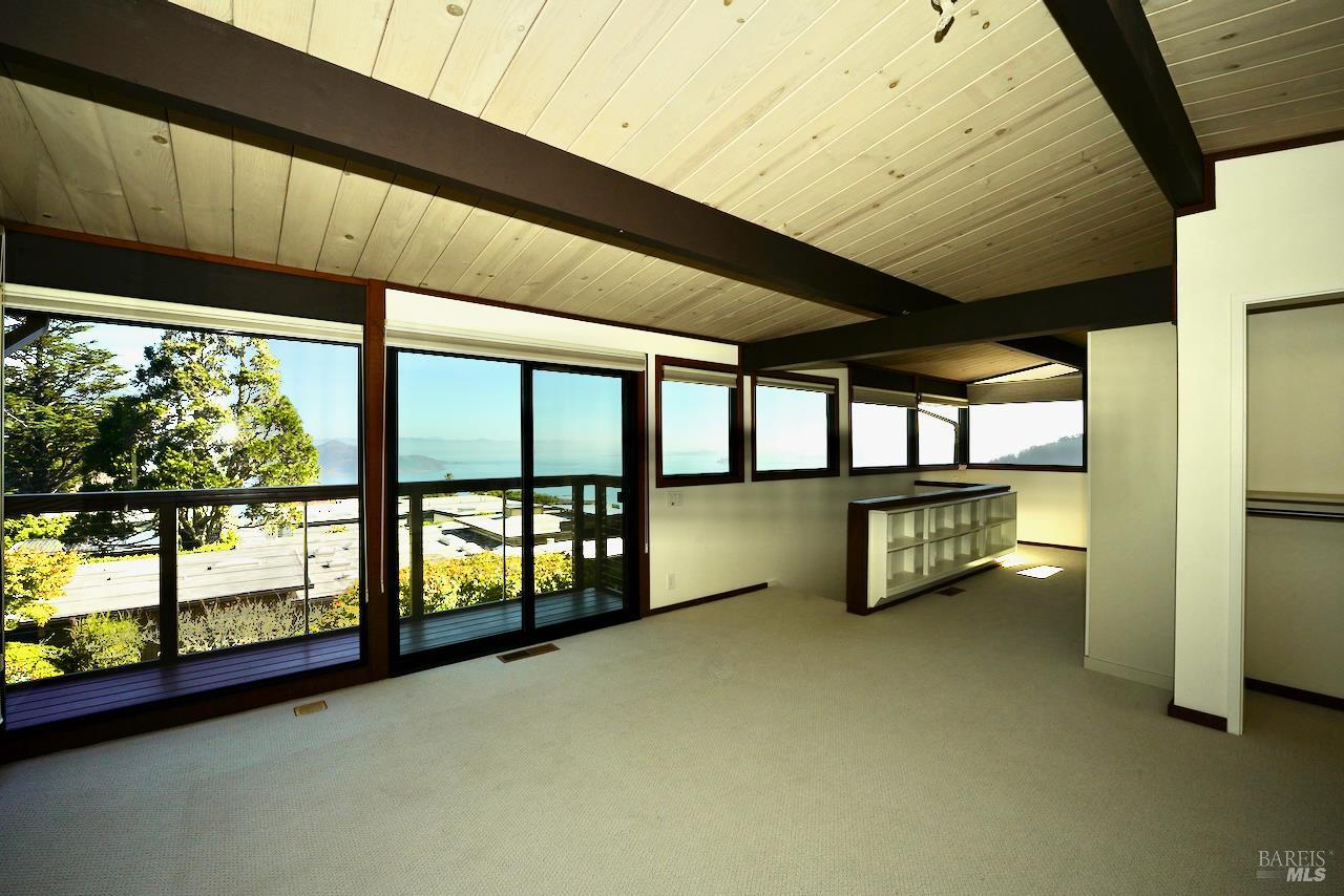 Detail Gallery Image 34 of 45 For 119 Cloud View Rd, Sausalito,  CA 94965 - 3 Beds | 3 Baths