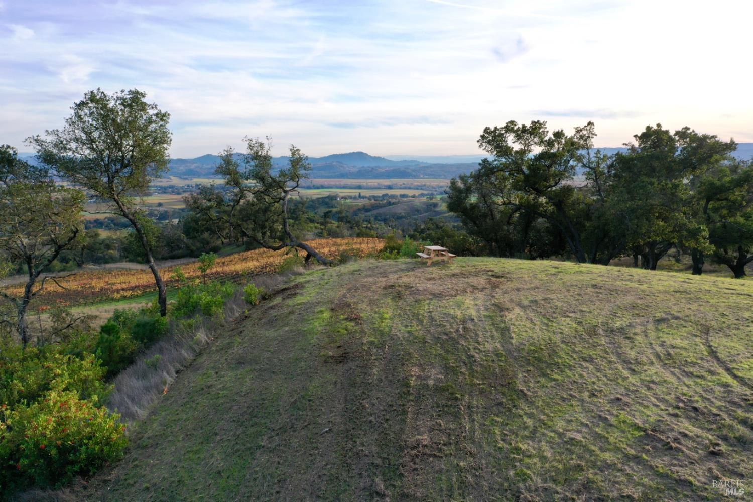 Detail Gallery Image 28 of 69 For 577 Artisan Cir, Geyserville,  CA 95441 - – Beds | – Baths