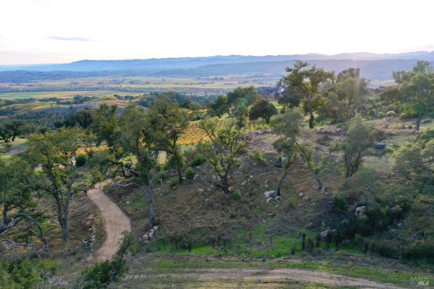 Detail Gallery Image 22 of 69 For 577 Artisan Cir, Geyserville,  CA 95441 - – Beds | – Baths