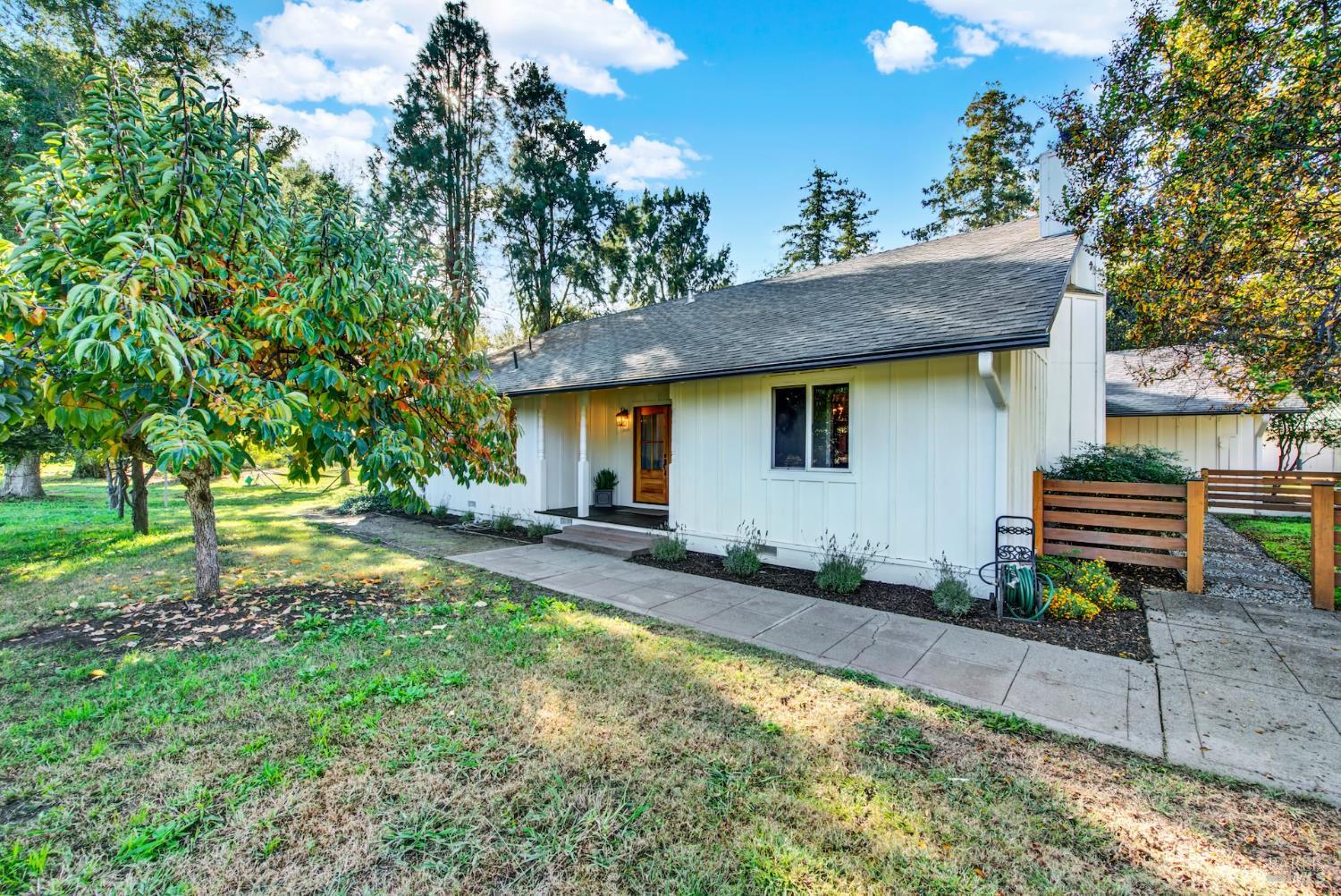 Detail Gallery Image 7 of 81 For 7707 Serpa Ln, Dixon,  CA 95620 - 2 Beds | 2/1 Baths