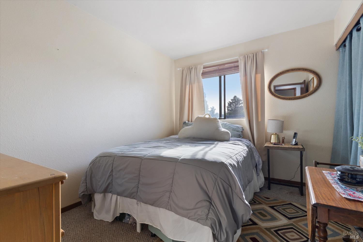 Detail Gallery Image 14 of 21 For 101 Pinewood Ct, Cotati,  CA 94931 - 4 Beds | 2/1 Baths