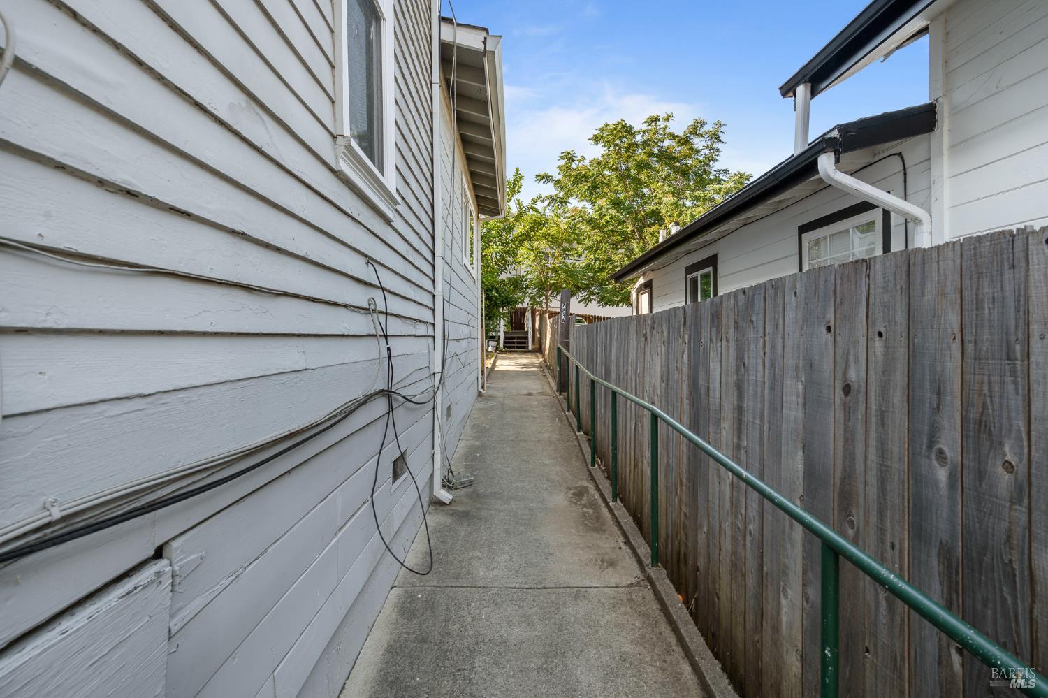 Detail Gallery Image 10 of 30 For 723 Florida St, Vallejo,  CA 94590 - – Beds | – Baths