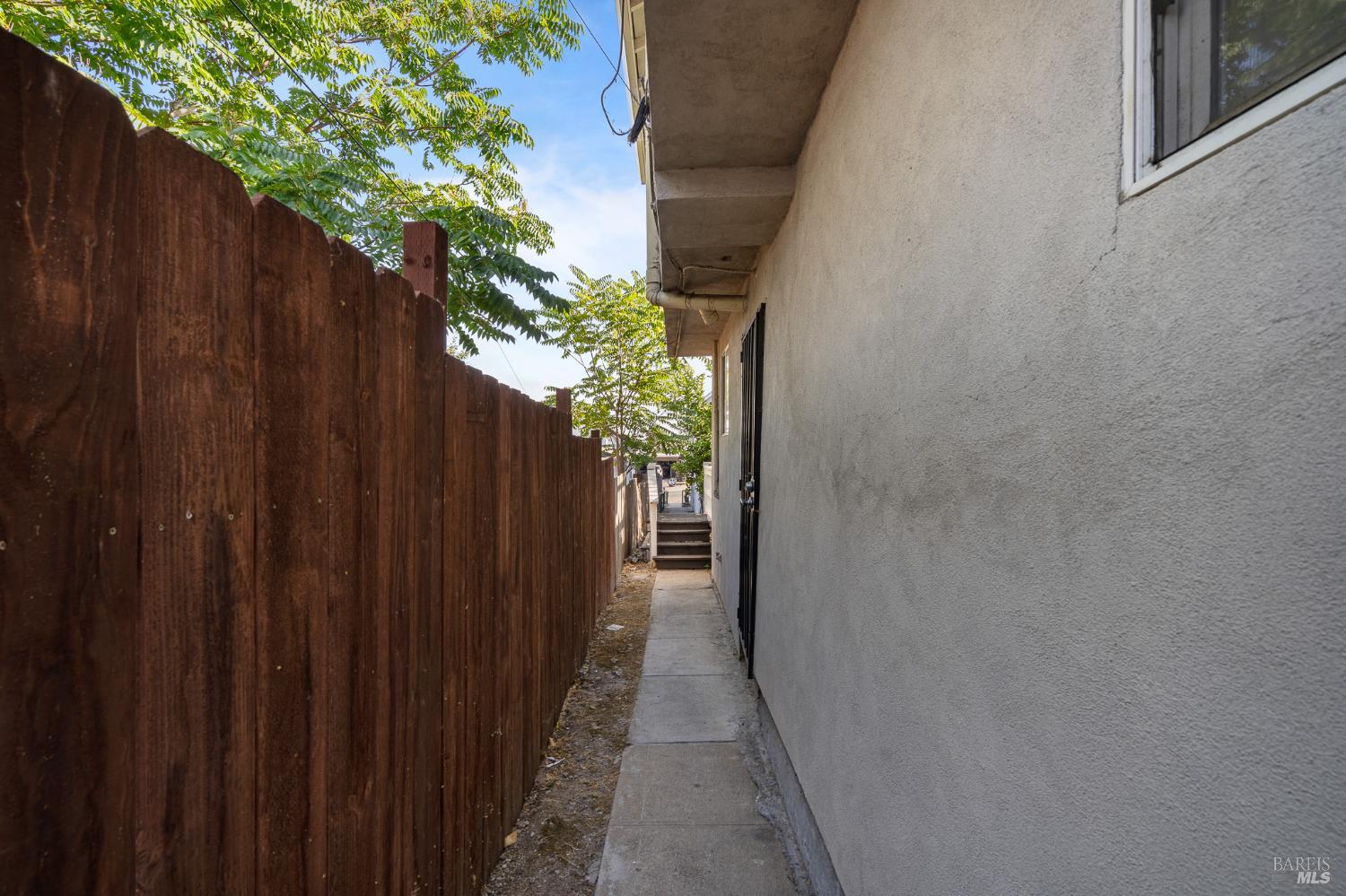 Detail Gallery Image 16 of 30 For 723 Florida St, Vallejo,  CA 94590 - – Beds | – Baths