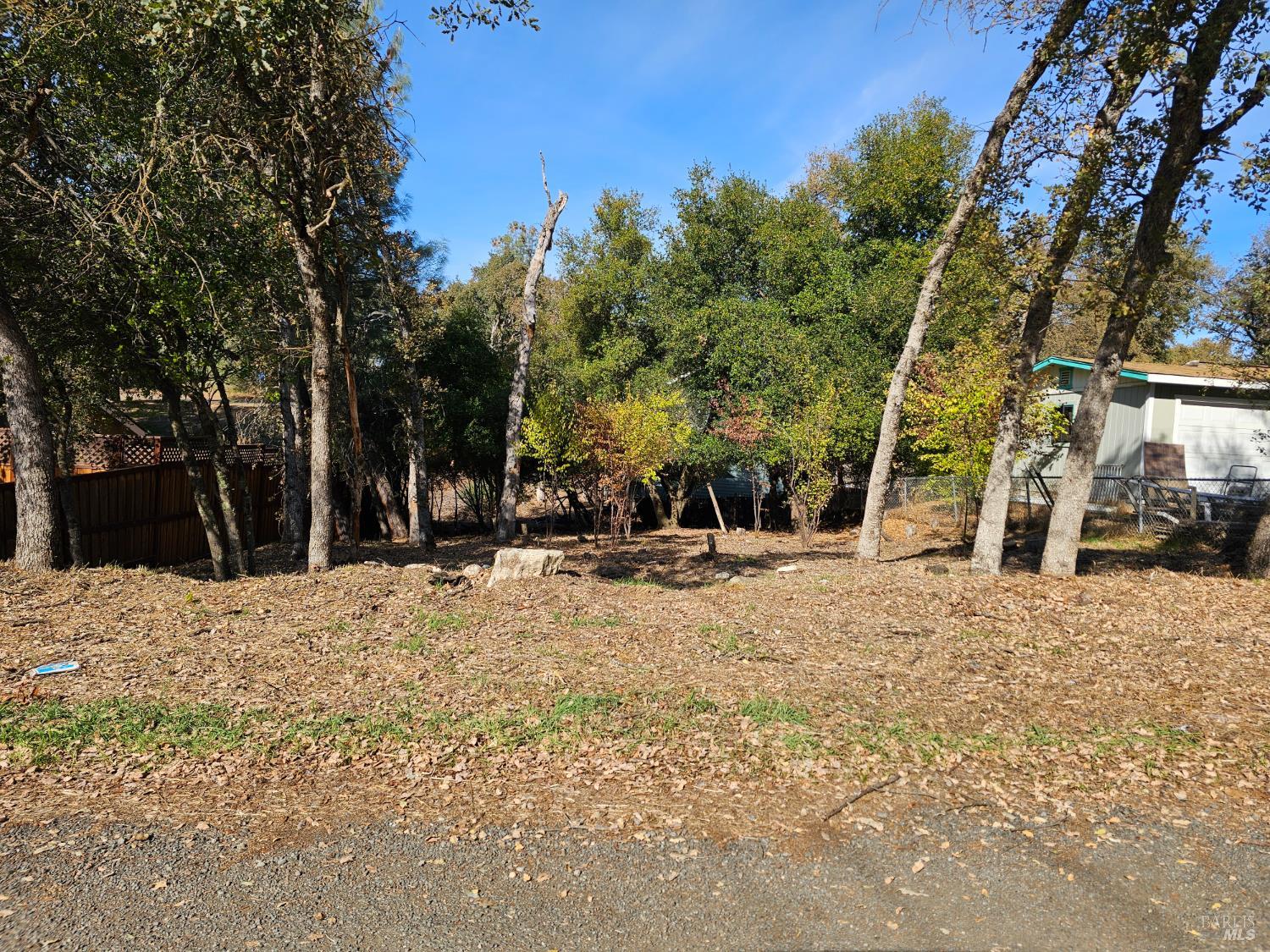 Detail Gallery Image 3 of 7 For 15866 28th Ave, Clearlake,  CA 95422 - – Beds | – Baths