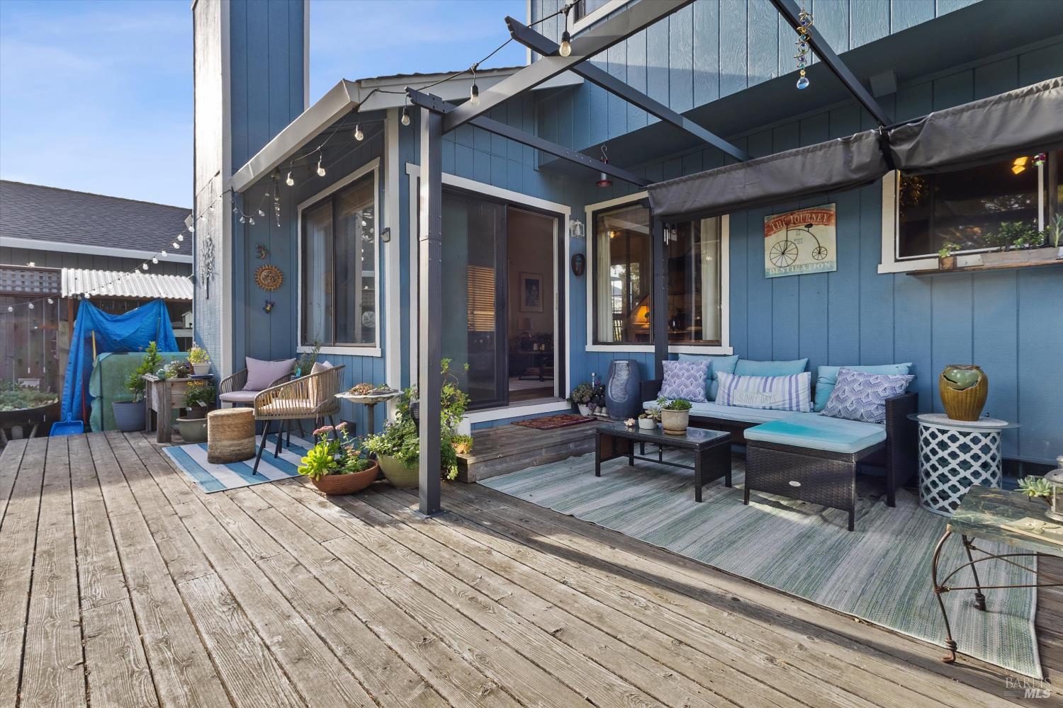 Detail Gallery Image 19 of 21 For 101 Pinewood Ct, Cotati,  CA 94931 - 4 Beds | 2/1 Baths