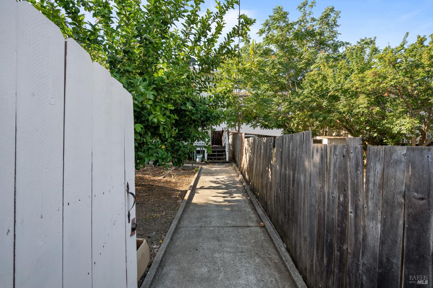 Detail Gallery Image 11 of 30 For 723 Florida St, Vallejo,  CA 94590 - – Beds | – Baths