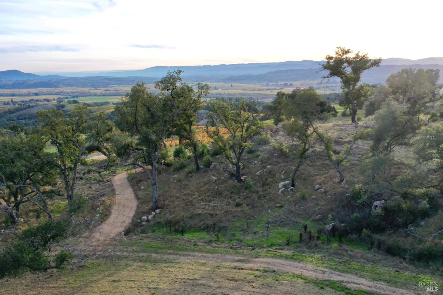 Detail Gallery Image 31 of 69 For 577 Artisan Cir, Geyserville,  CA 95441 - – Beds | – Baths