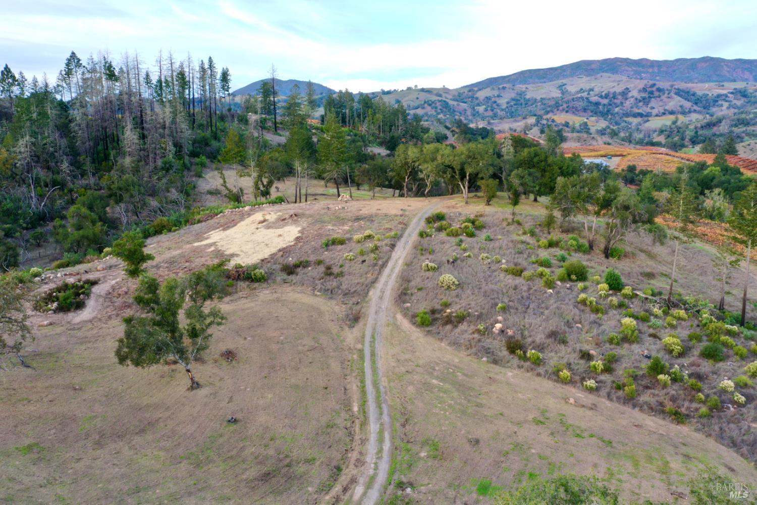 Detail Gallery Image 21 of 80 For 551 Artisan Cir, Geyserville,  CA 95441 - – Beds | – Baths