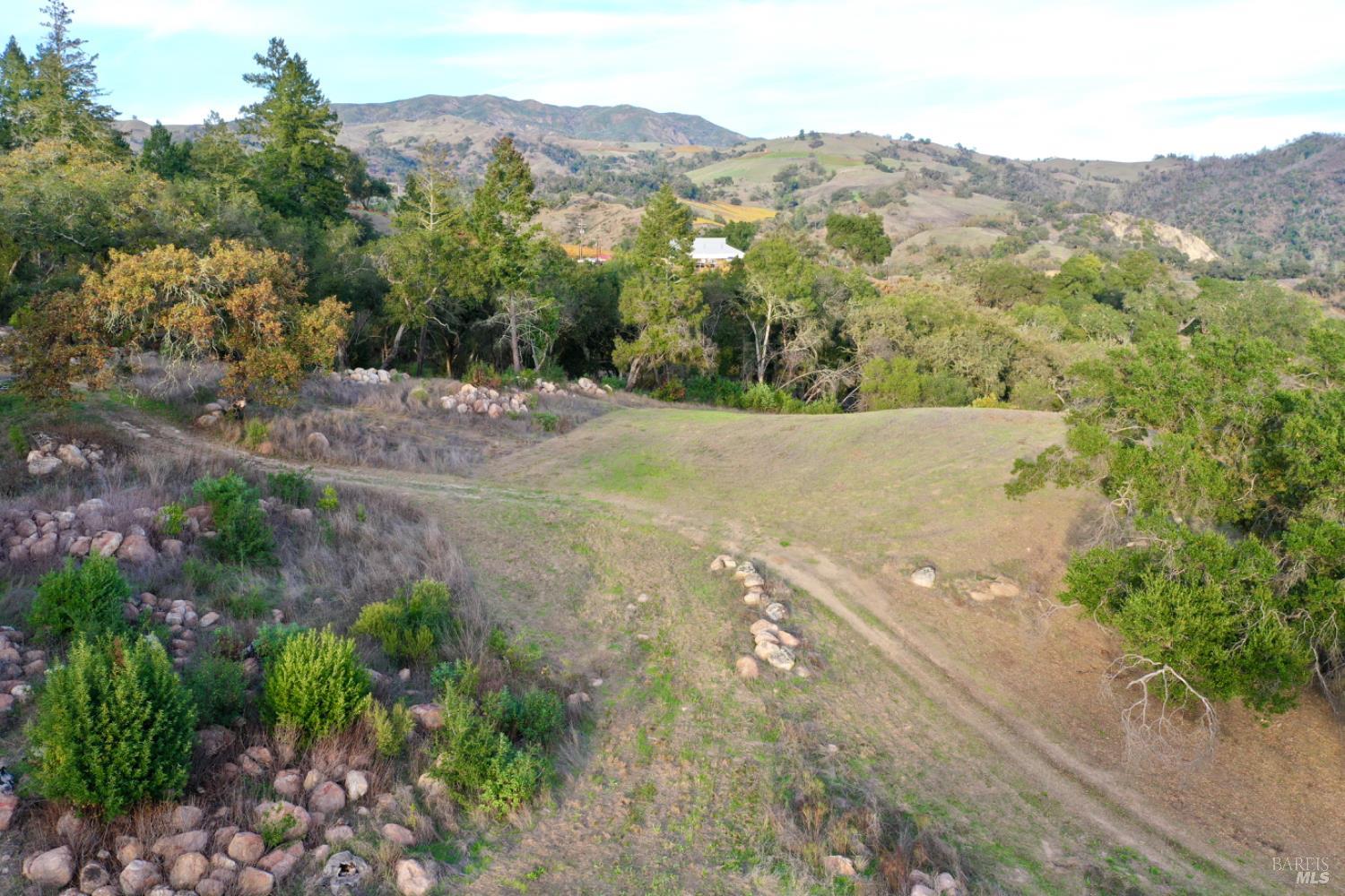 Detail Gallery Image 14 of 69 For 577 Artisan Cir, Geyserville,  CA 95441 - – Beds | – Baths