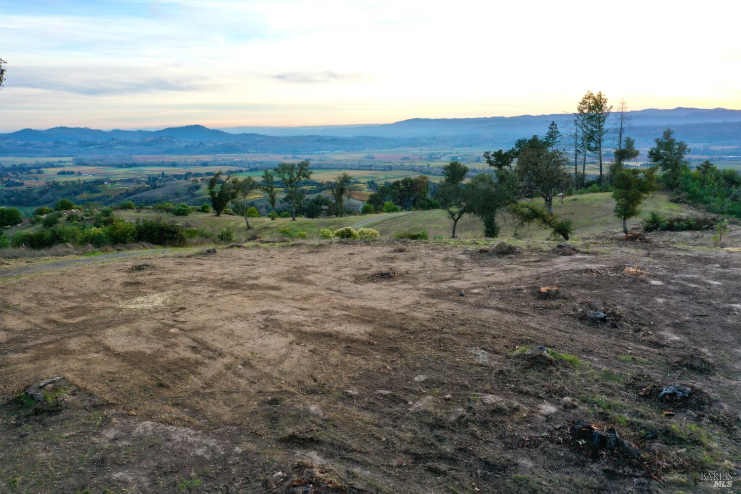 Detail Gallery Image 23 of 80 For 551 Artisan Cir, Geyserville,  CA 95441 - – Beds | – Baths