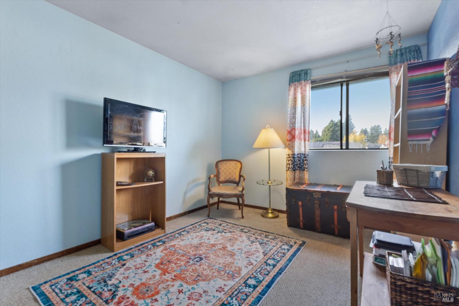 Detail Gallery Image 15 of 21 For 101 Pinewood Ct, Cotati,  CA 94931 - 4 Beds | 2/1 Baths