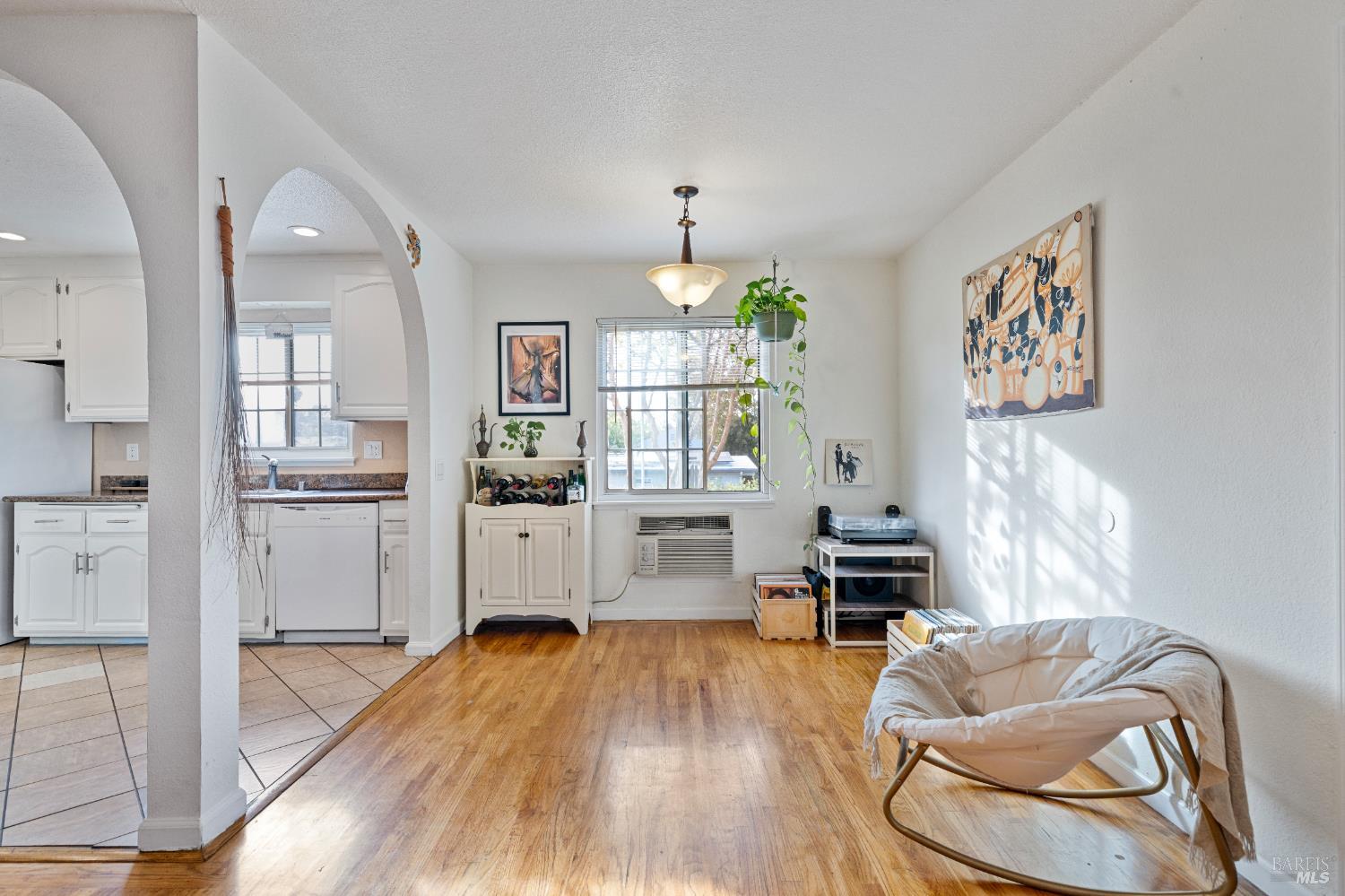 Detail Gallery Image 5 of 43 For 501 Baywood Dr, Vallejo,  CA 94591 - 3 Beds | 2 Baths