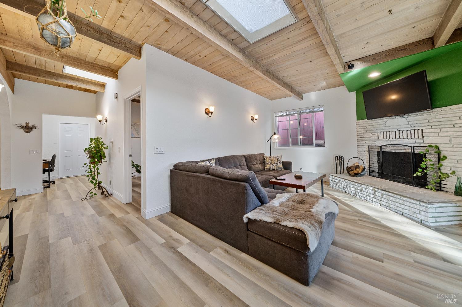 Detail Gallery Image 24 of 43 For 501 Baywood Dr, Vallejo,  CA 94591 - 3 Beds | 2 Baths