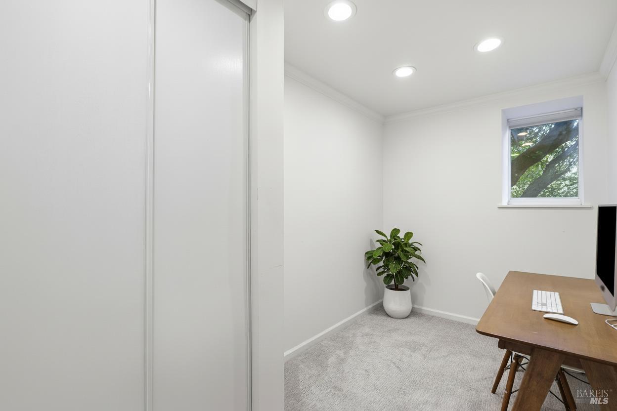 Detail Gallery Image 24 of 37 For 58 Berkeley Ave, San Anselmo,  CA 94960 - 3 Beds | 2 Baths