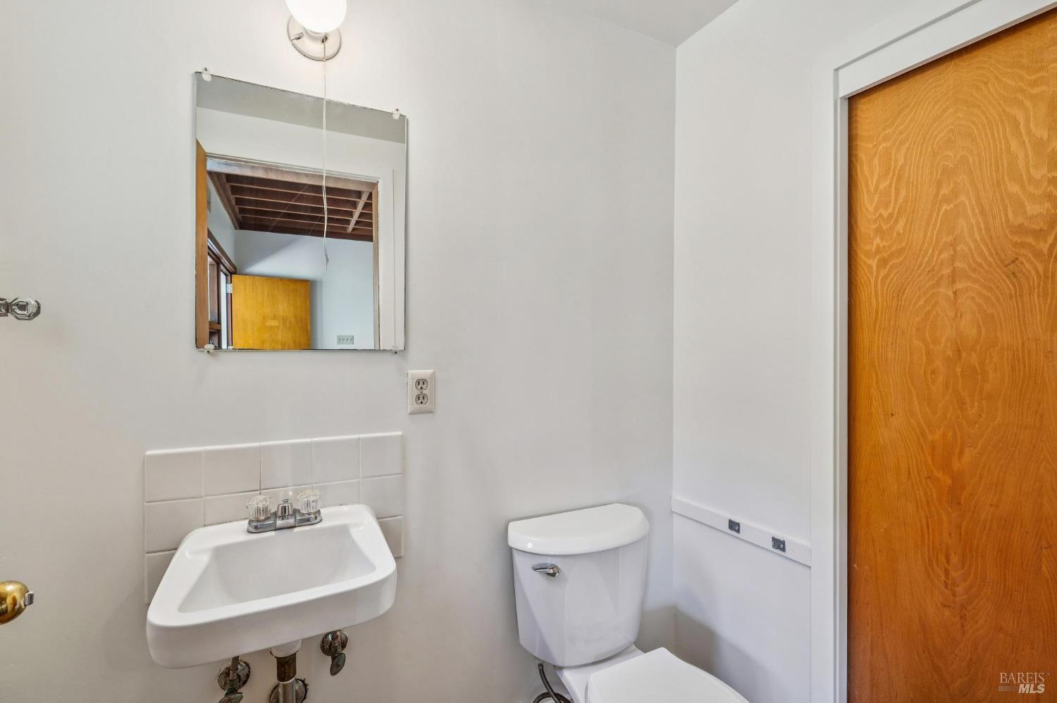 Detail Gallery Image 40 of 45 For 3 Wharf Rd, Bolinas,  CA 94924 - – Beds | – Baths