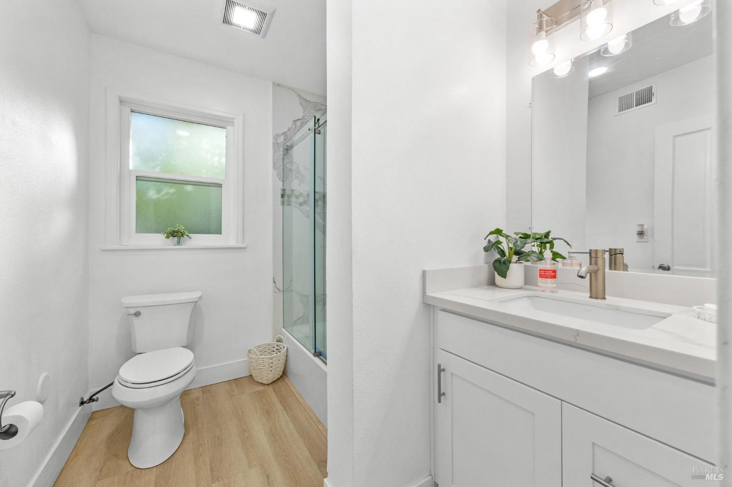 Detail Gallery Image 25 of 58 For 1455 Grove Way, Concord,  CA 94518 - 3 Beds | 2 Baths