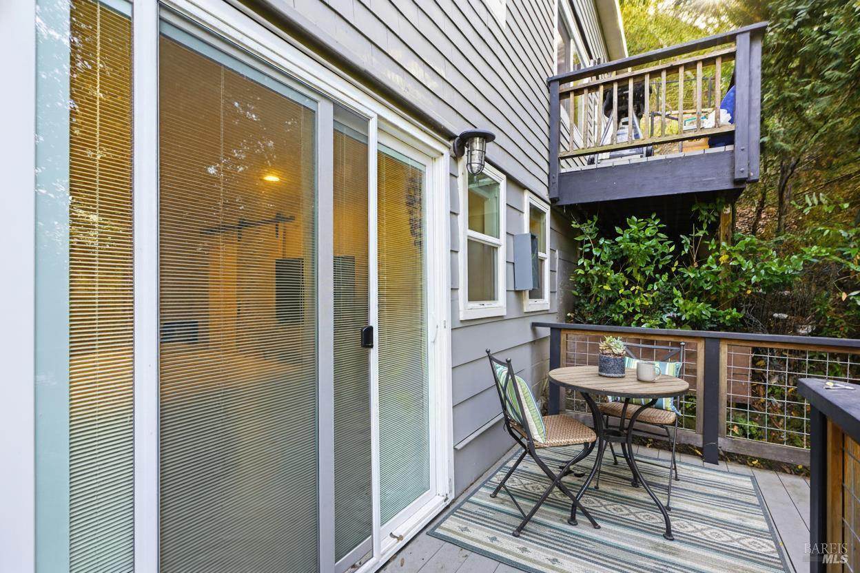 Detail Gallery Image 25 of 37 For 58 Berkeley Ave, San Anselmo,  CA 94960 - 3 Beds | 2 Baths