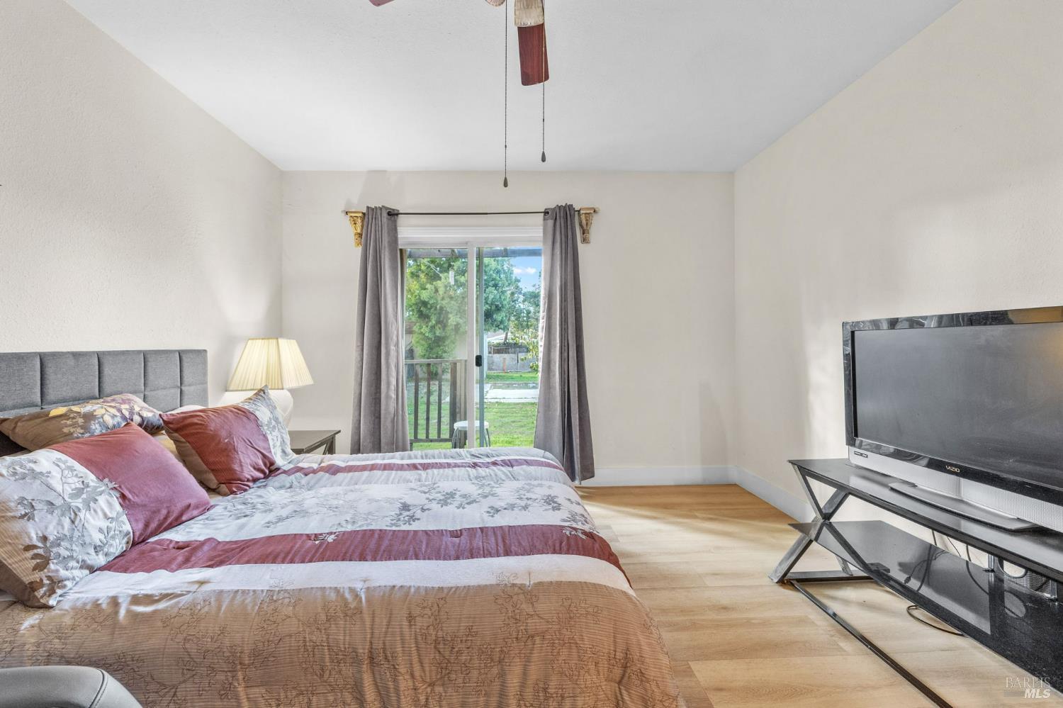 Detail Gallery Image 35 of 58 For 1455 Grove Way, Concord,  CA 94518 - 3 Beds | 2 Baths