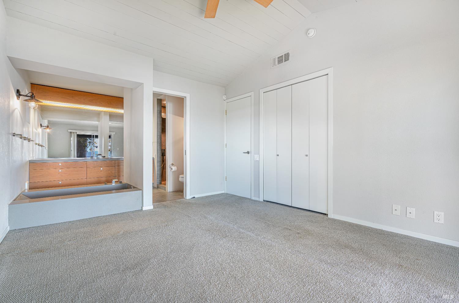 Detail Gallery Image 35 of 88 For 4627 E State Hwy 20 Unkn, Nice,  CA 95464 - 4 Beds | 3 Baths