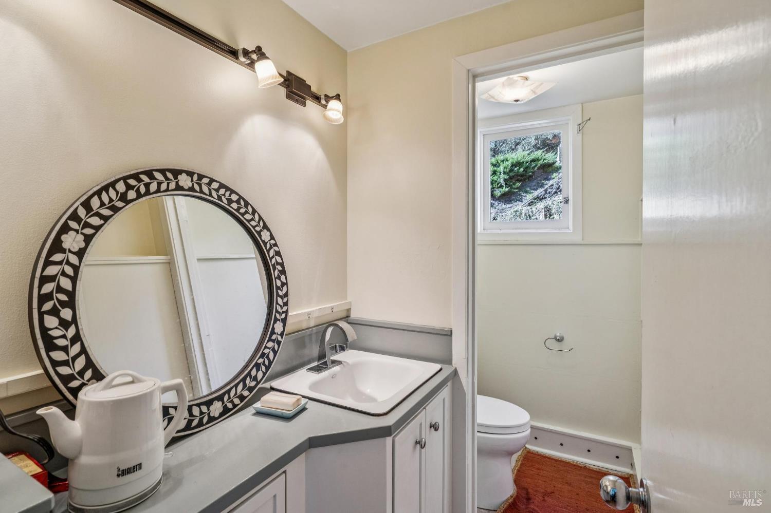 Detail Gallery Image 23 of 45 For 3 Wharf Rd, Bolinas,  CA 94924 - – Beds | – Baths