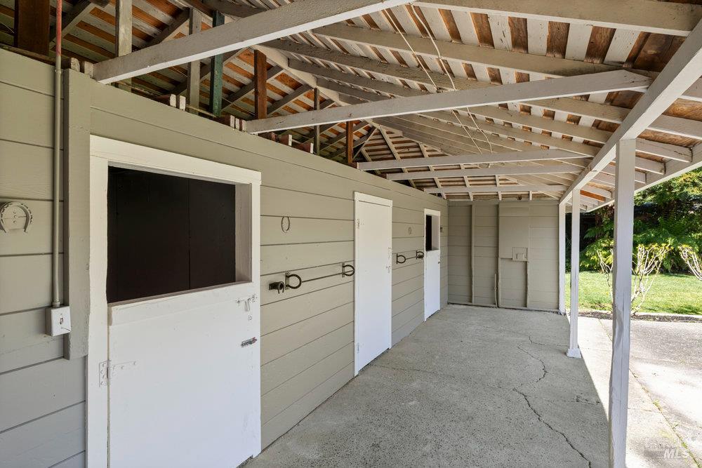 Detail Gallery Image 30 of 38 For Address Is Not Disclosed, San Anselmo,  CA 94960 - 5 Beds | 4/1 Baths