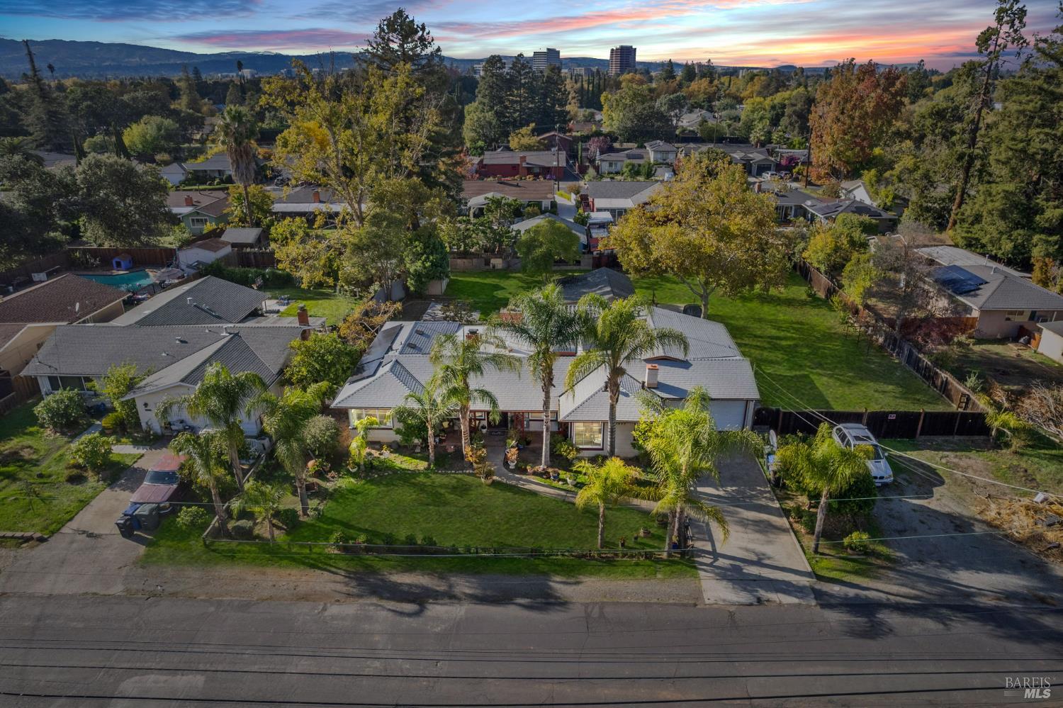 Detail Gallery Image 2 of 58 For 1455 Grove Way, Concord,  CA 94518 - 3 Beds | 2 Baths