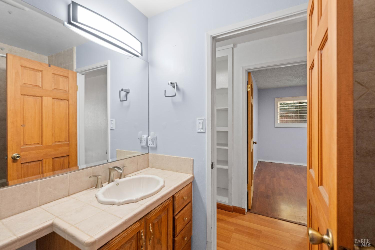 Detail Gallery Image 23 of 40 For 1557 Madrid Ct, Napa,  CA 94559 - 3 Beds | 2 Baths