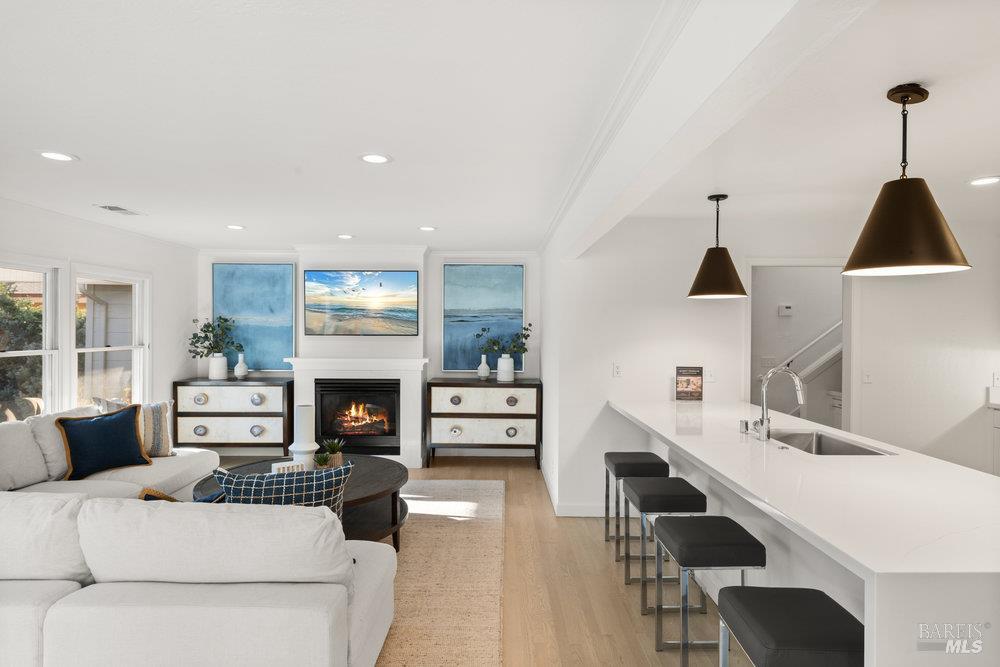 Detail Gallery Image 8 of 38 For Address Is Not Disclosed, San Anselmo,  CA 94960 - 5 Beds | 4/1 Baths