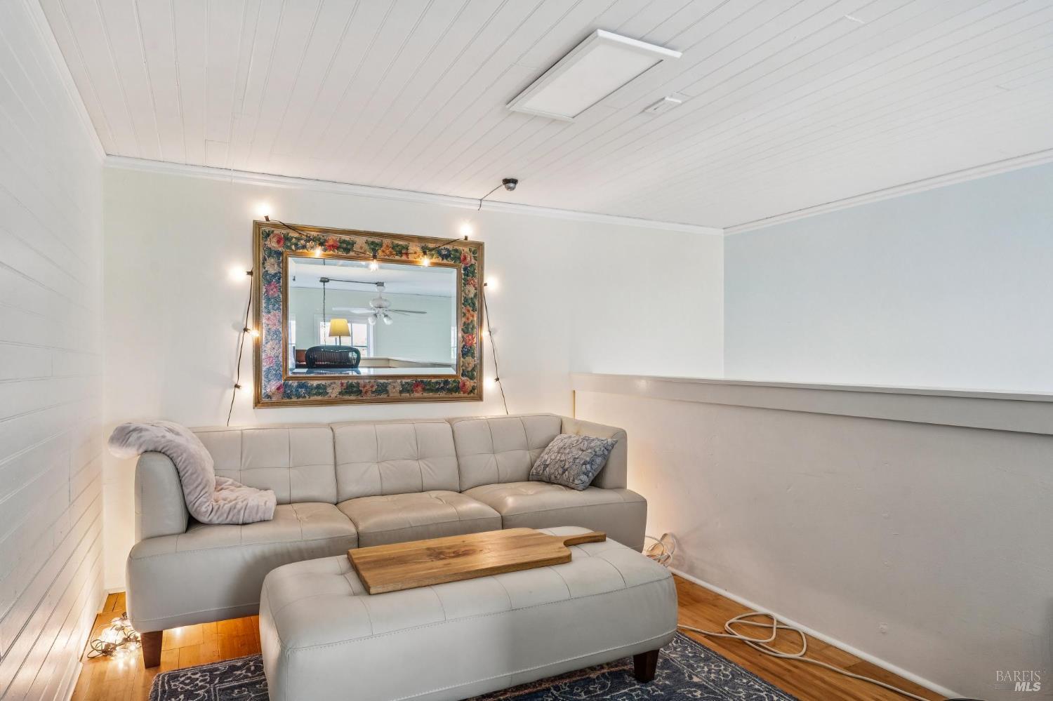 Detail Gallery Image 6 of 45 For 3 Wharf Rd, Bolinas,  CA 94924 - – Beds | – Baths