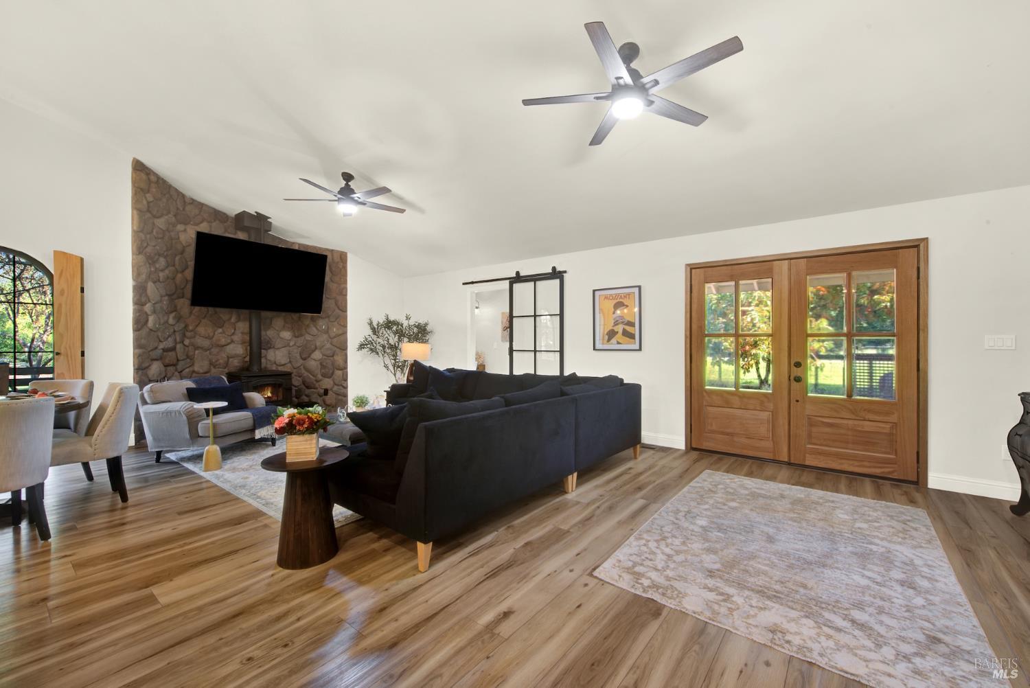 Detail Gallery Image 10 of 81 For 7707 Serpa Ln, Dixon,  CA 95620 - 2 Beds | 2/1 Baths