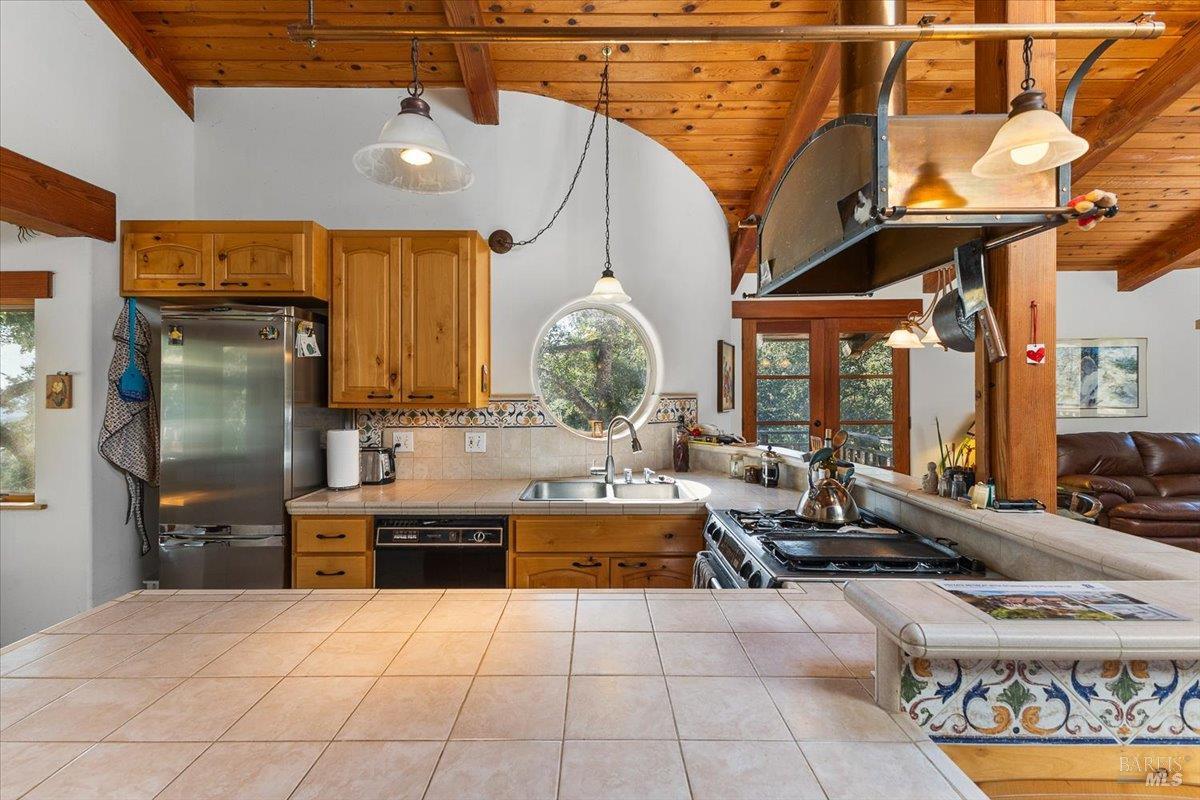 Detail Gallery Image 10 of 43 For 5262 Wikiup Ct, Santa Rosa,  CA 95403 - – Beds | – Baths